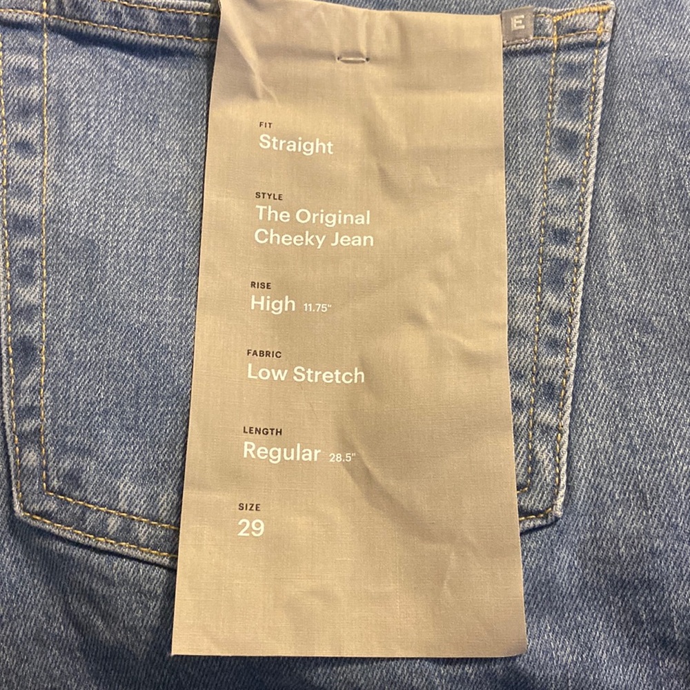 Everlane straight original cheeky jean. High rise. Regular 29.